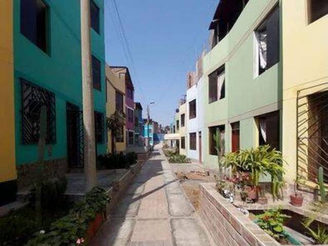 #4 - Casa para Venta en Lima - LIM - 1